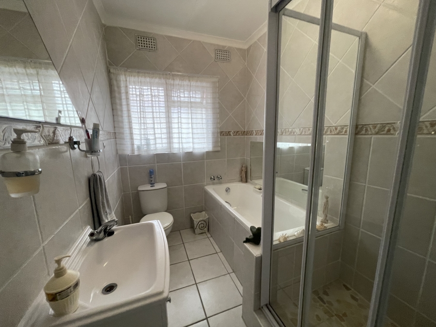 4 Bedroom Property for Sale in Saxilby Eastern Cape